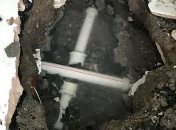 碾子山阳台漏水维修公司为您分享楼上楼下漏水怎么处理